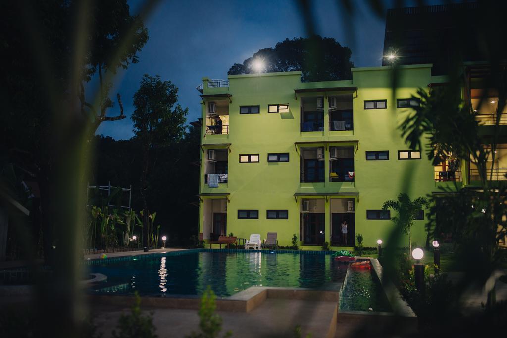 Morakot Lanta Resort Ko Lanta Exterior foto