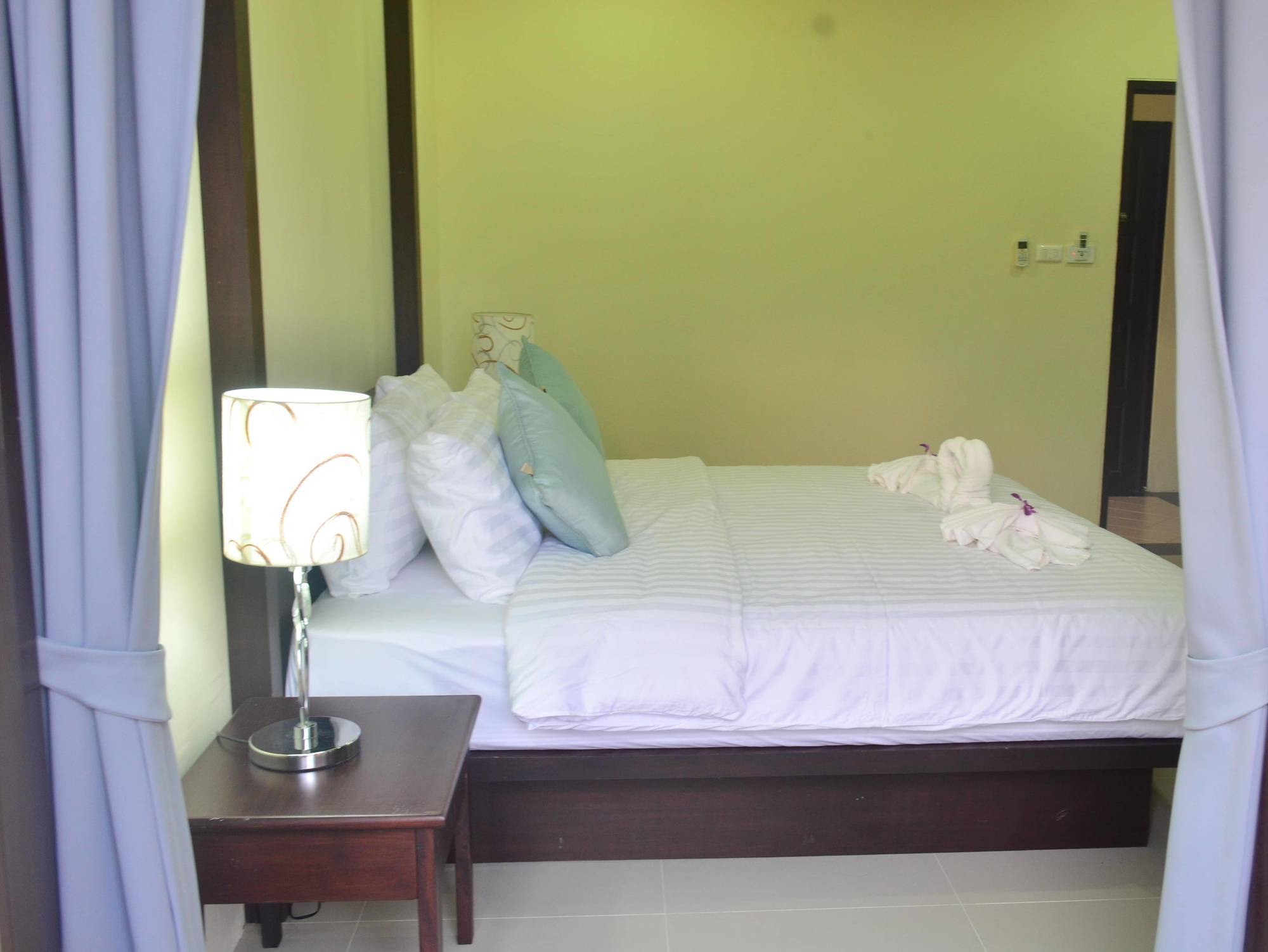 Morakot Lanta Resort Ko Lanta Exterior foto