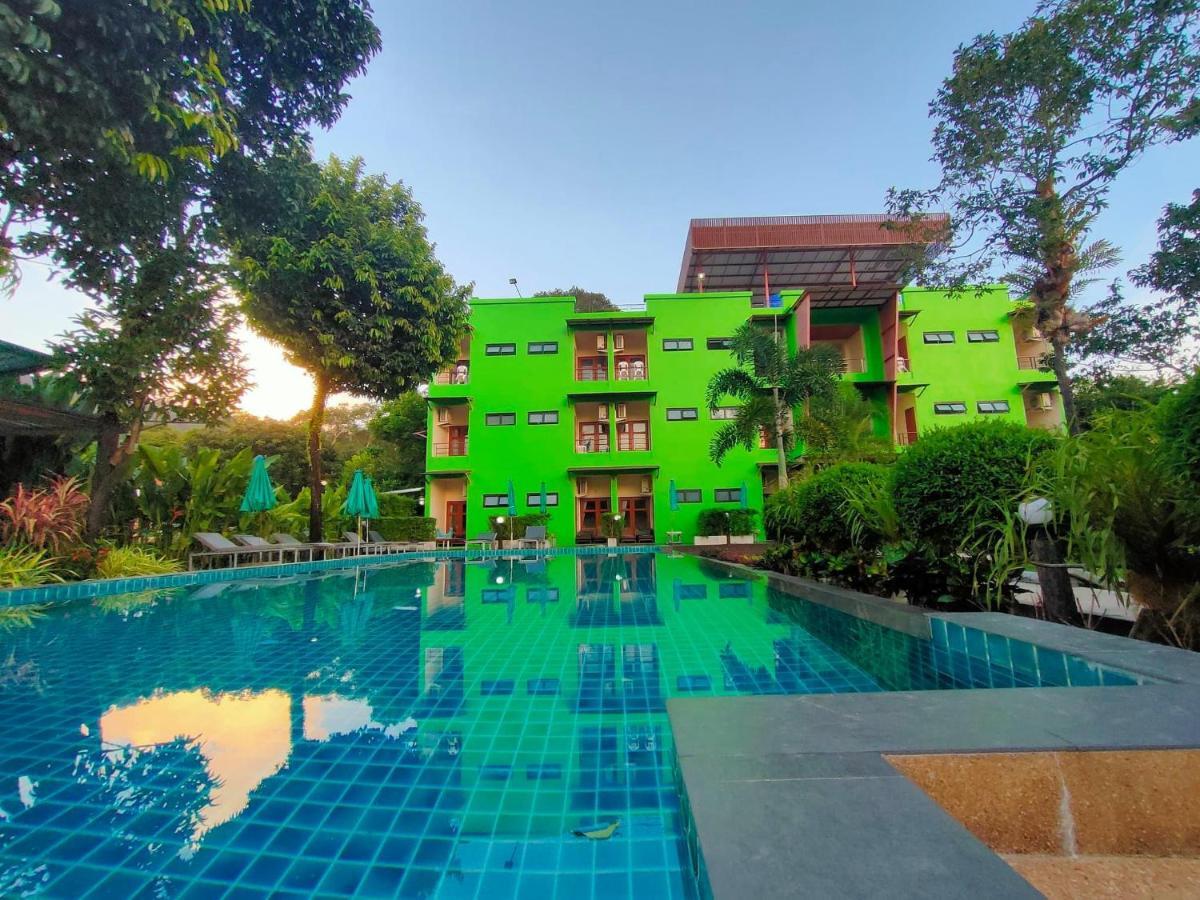 Morakot Lanta Resort Ko Lanta Exterior foto